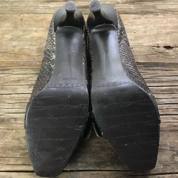 Stuart Weitzman Reptile Snake with Buckle Heels - Picture 6 of 8